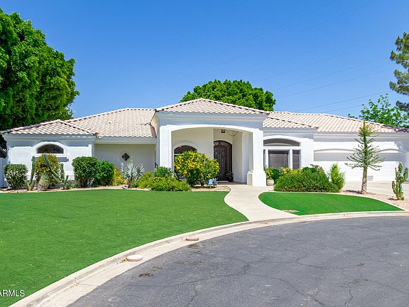 2nd image of 1346 E SALADO Circle