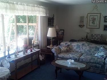 5th image of 4251 Laurell Ln