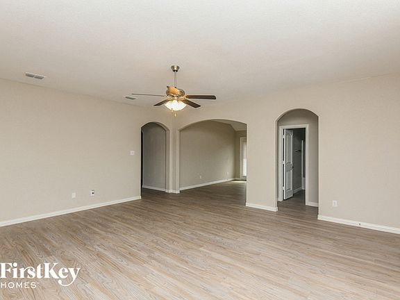 2nd image of 532 Cottonview Dr