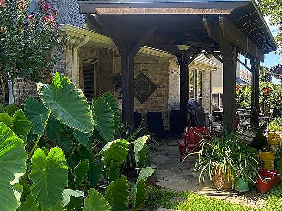 4th image of 613 Denton Creek Dr
