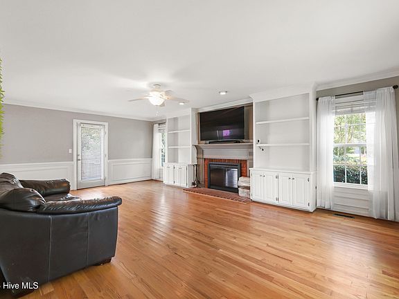 5th image of 4406 Rondo Place