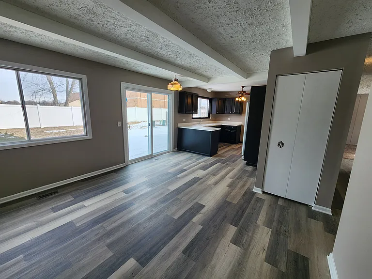 332 Drake Ave — Photo 8