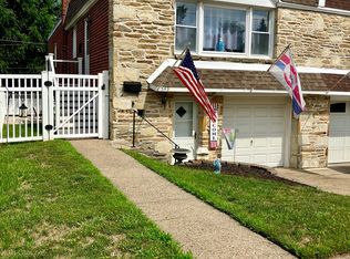 549 Wartman St, Philadelphia, PA 19128