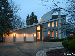 24181 N Grandview Dr, Barrington, IL