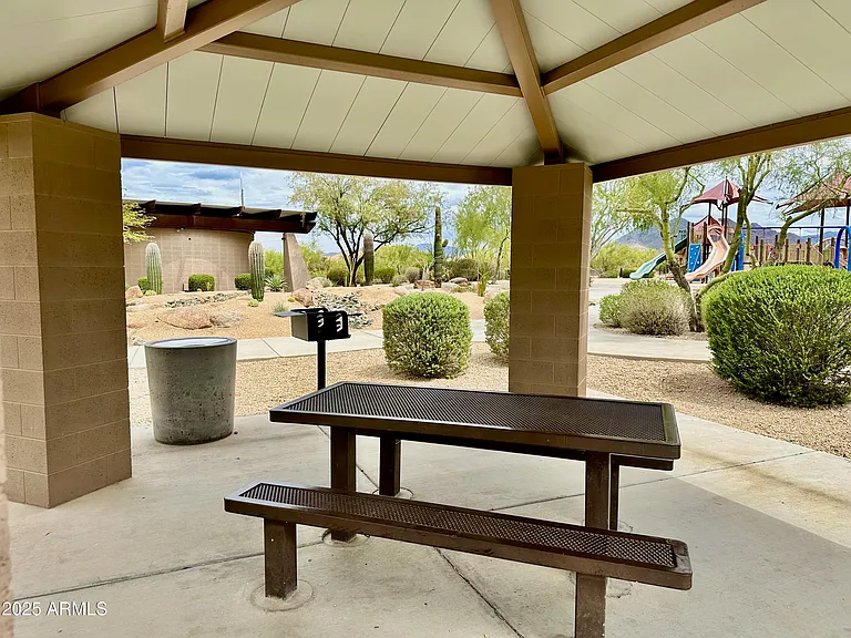 5803 E Parnell Dr — Photo 36