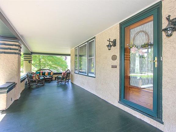 4th image of 545 S Oak Park Ave