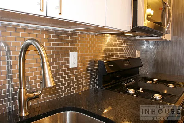 Rented by The InHouse Group | media 20