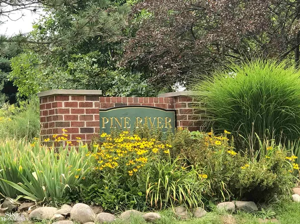 5510 Meadow Ln, Saint Clair, MI 48079