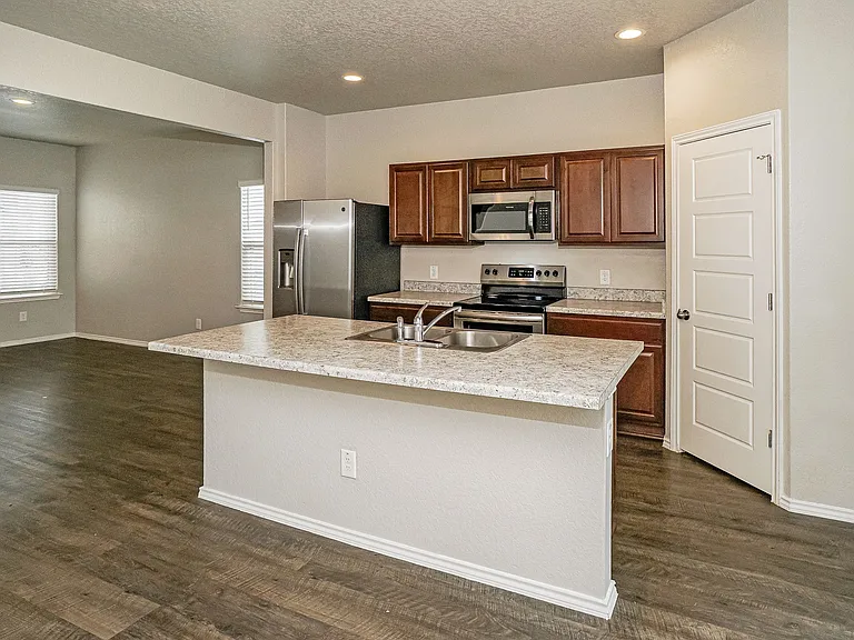 4113 Asher Aly — Photo 9