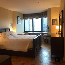 Rented by R New York