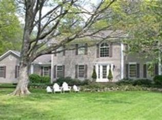 14757 Morgan Trl, Novelty, OH 44072