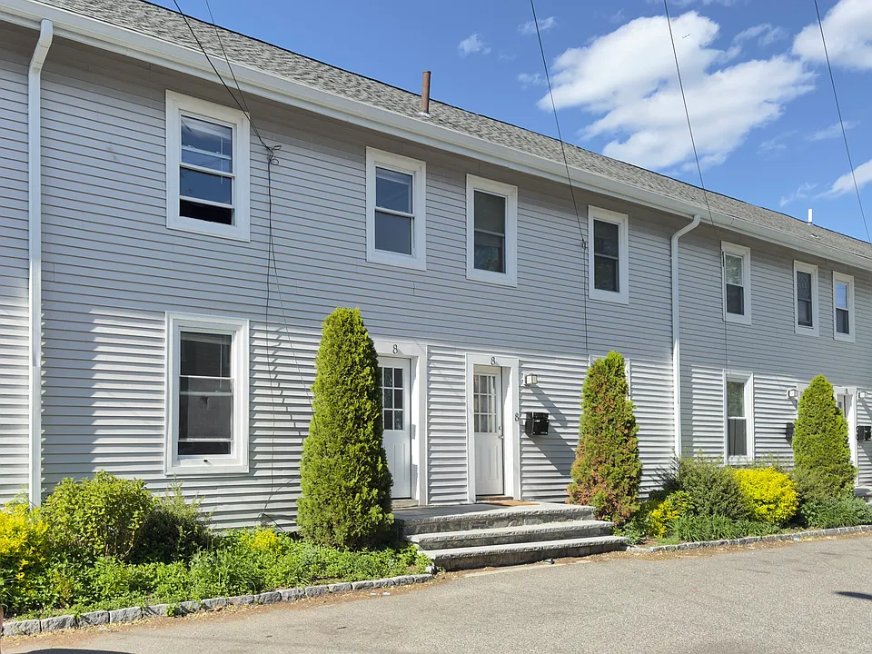8 Lawton Pl