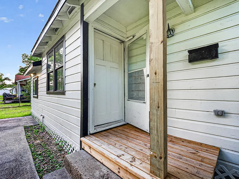 502 Azalea Dr — Photo 21