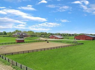 N85W36350 Riverwood Ln, Oconomowoc, WI 53066