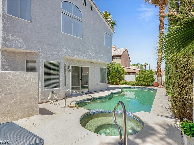 9609 Crystal Cup Cir — Photo 32