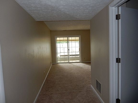 5th image of 9114 S Greenridge Ln