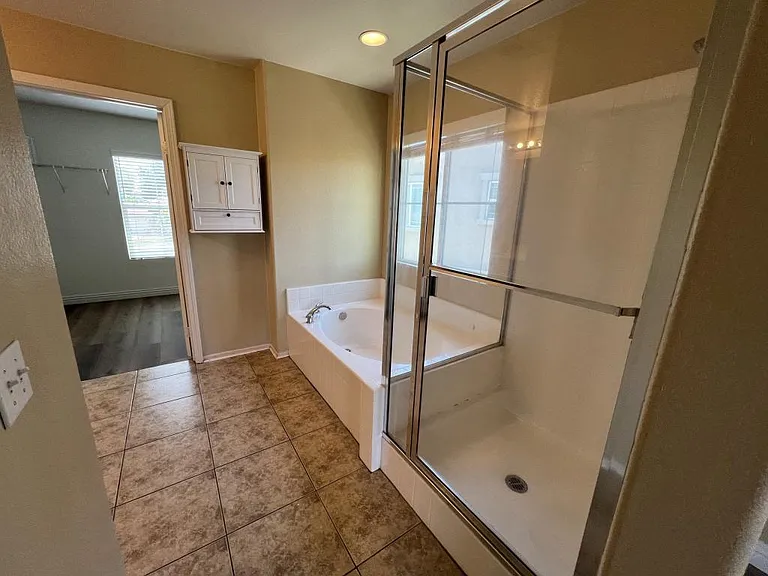 42526 Devant Cir — Photo 37