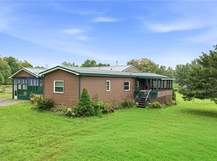 330 Fullingmill Rd, Mercer, PA 16137