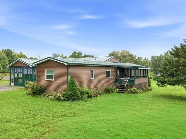 330 Fullingmill Rd, Mercer, PA 16137