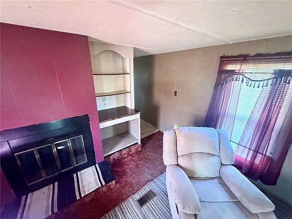 3rd image of 931 Marie Ave