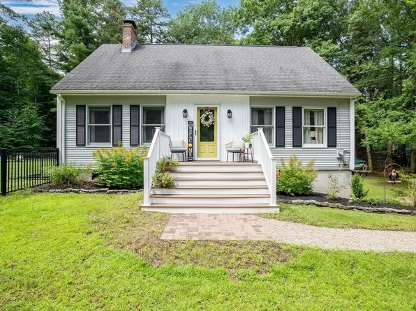 237 Bumstead Rd, Monson, MA 01057