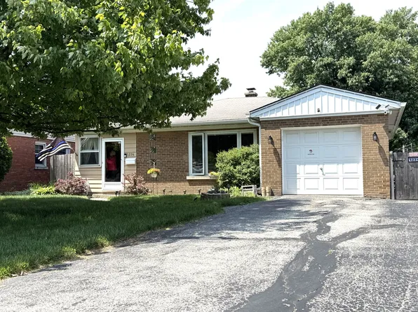 5224 Wolf Rd, Western Springs, IL 60558