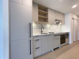 422 E 3rd St #307, North Vancouver, BC V7L 1E6