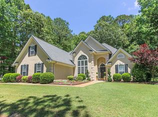 305 Mossy Holw, Newnan, GA 30265