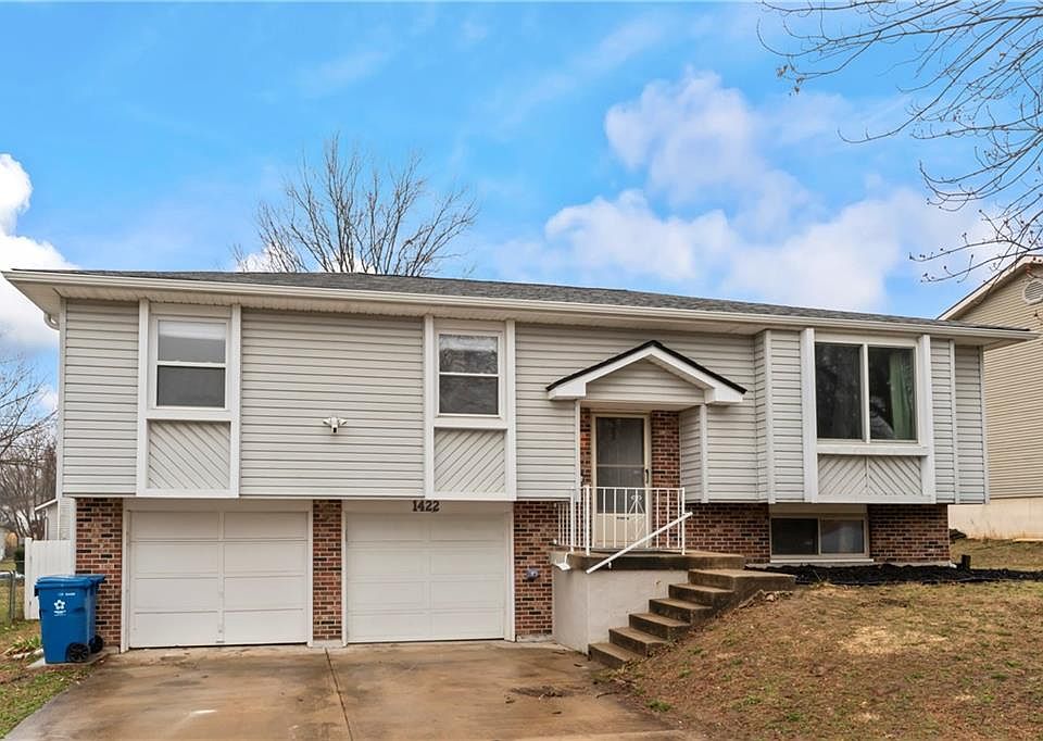 1st image of 1422 N Blue Mills Rd