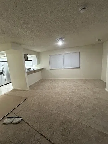 4 bed, 1726 sqft, $2,300 — Photo 3