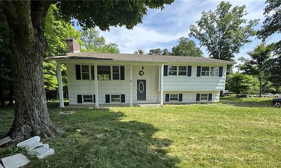 1st image of 296 Greeves Rd