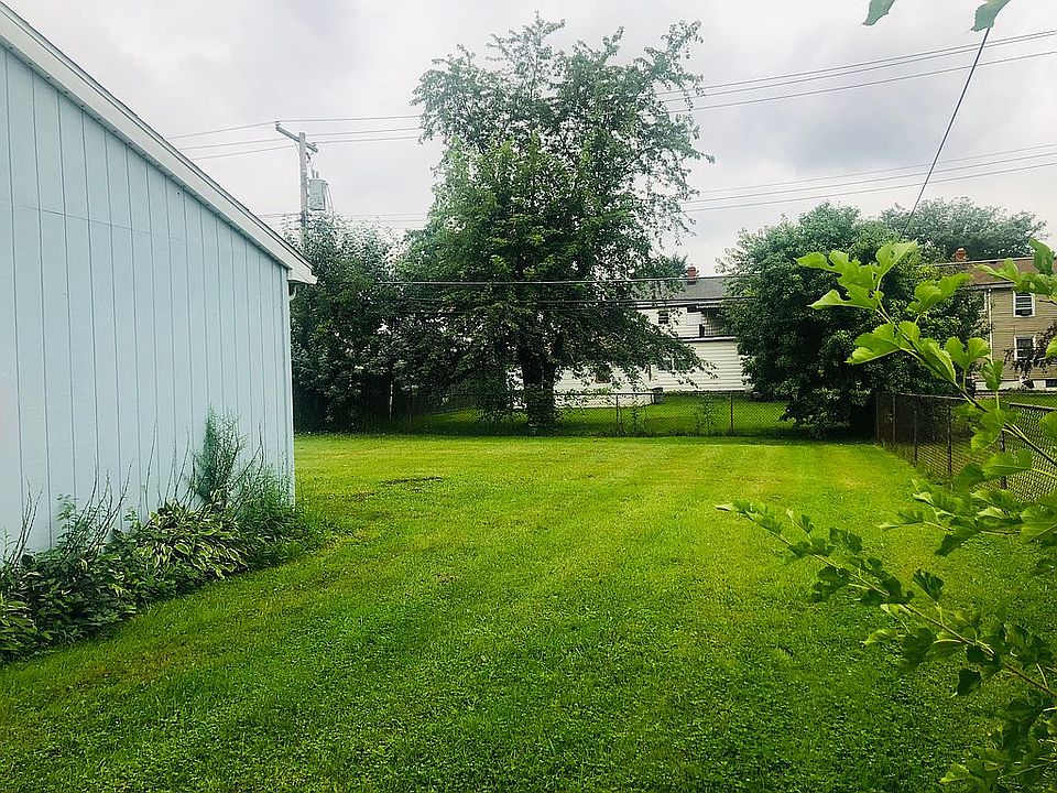 2nd image of 112 Montfort Dr