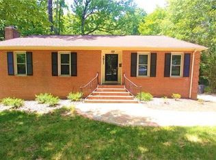 5911 Doncaster Dr, Charlotte, NC 28211