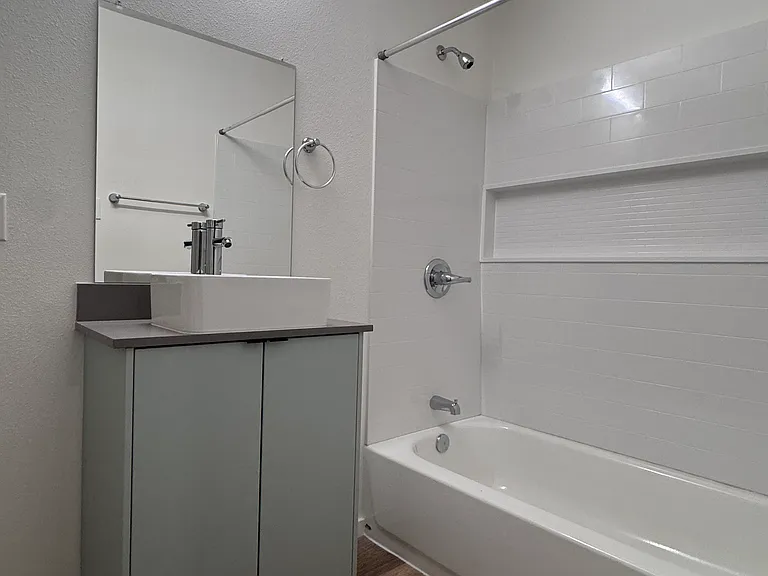 504 Swanee — Photo 17