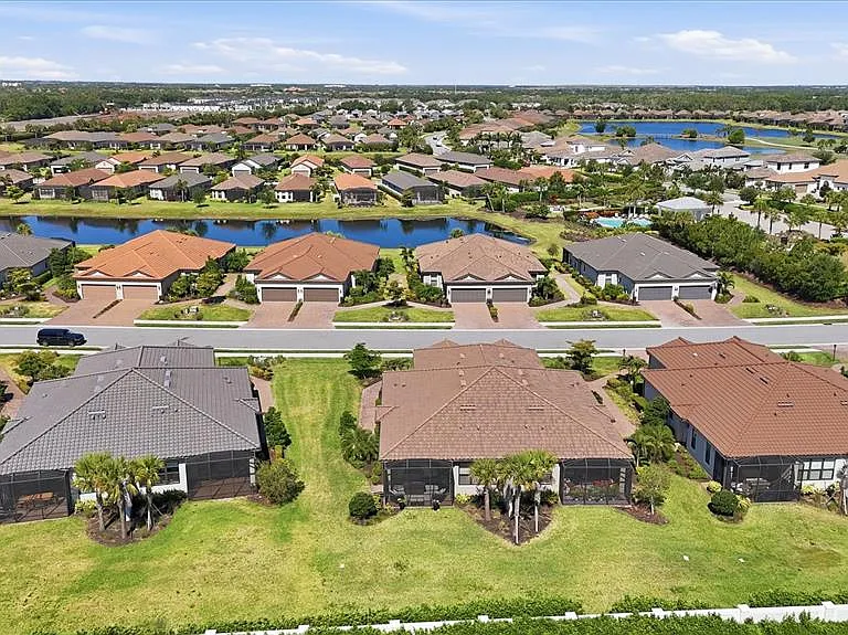 4733 Tortona Ct — Photo 47