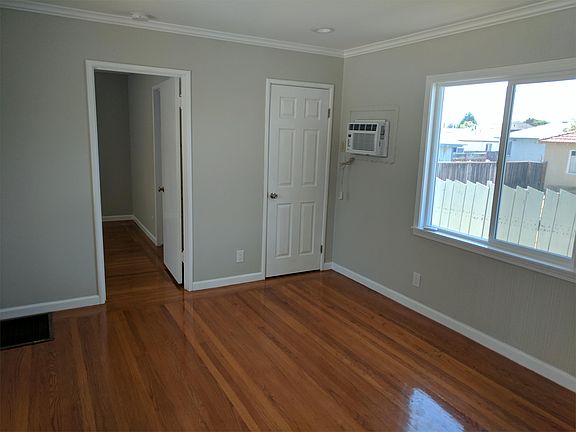 4th image of 3623 Lorena Ave