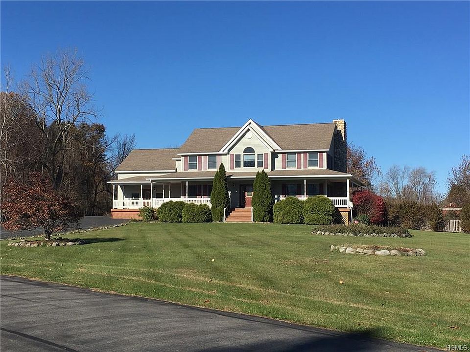1st image of 2 Sommerfield Dr