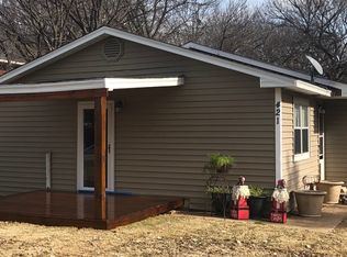 421 S Wilson St, Boyd, TX 76023