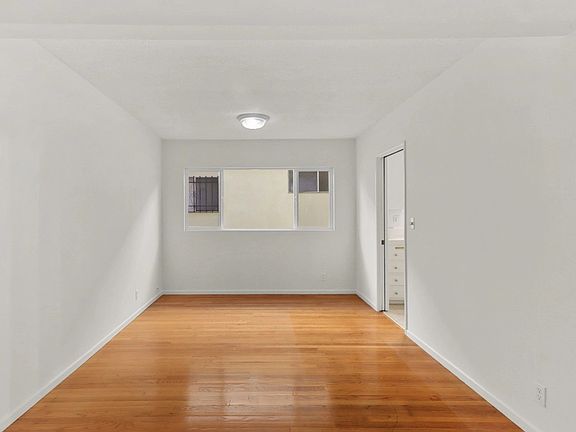 4th image of 1444-1452 Colby Ave #1452-3