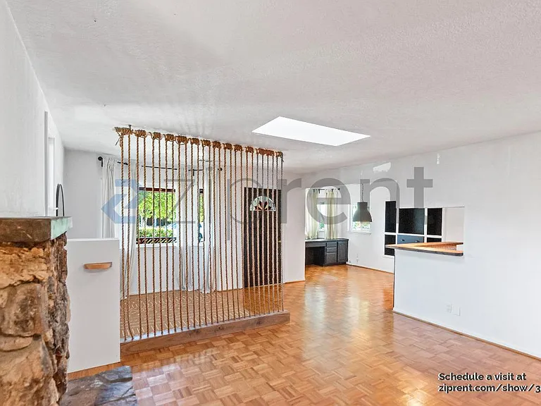 1038 Colton Ave — Photo 7