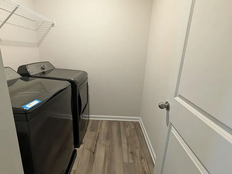 266 E Compass Way — Photo 13