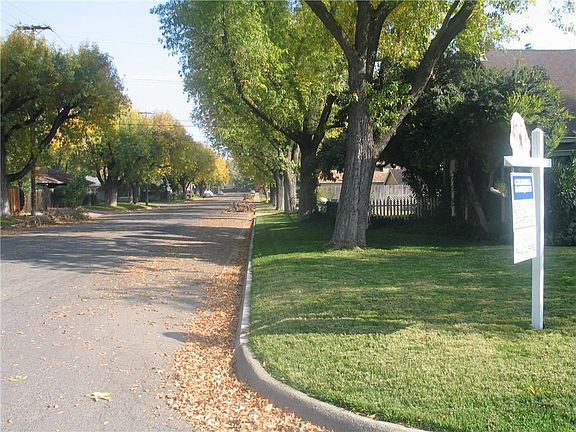 Front of House - Side Yard