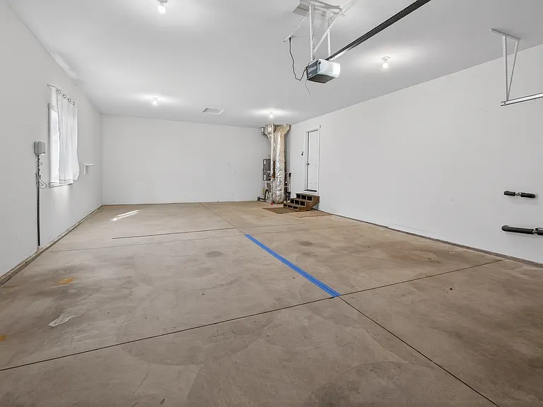 2224 NE Indigo Ln #1 — Photo 12