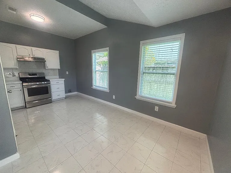7218 Arista Dr — Photo 7