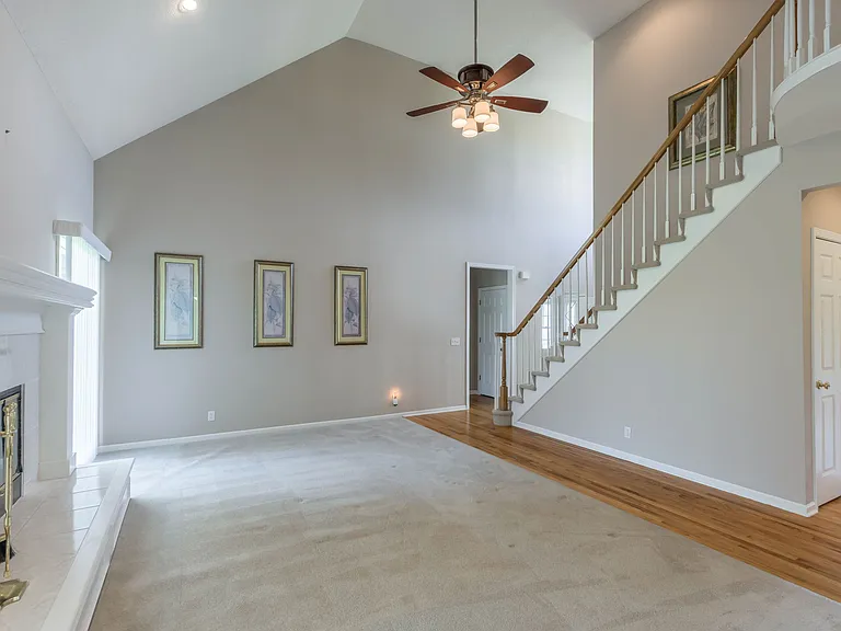 12515 Hollingsworth Rd — Photo 7