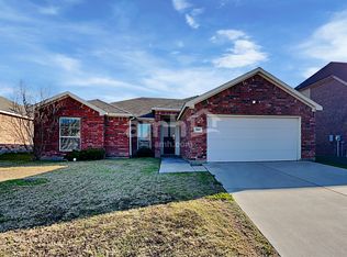5006 Spruce St, Krum, TX 76249