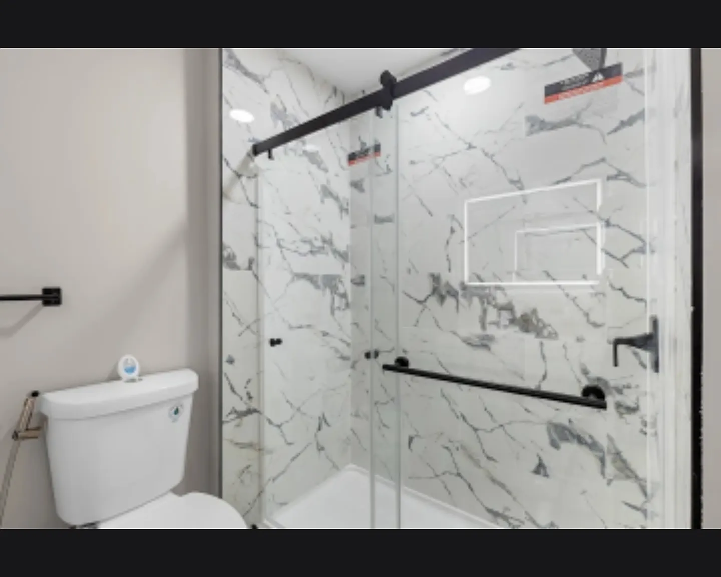 2 bed, 870 sqft, $1,600 — Photo 1