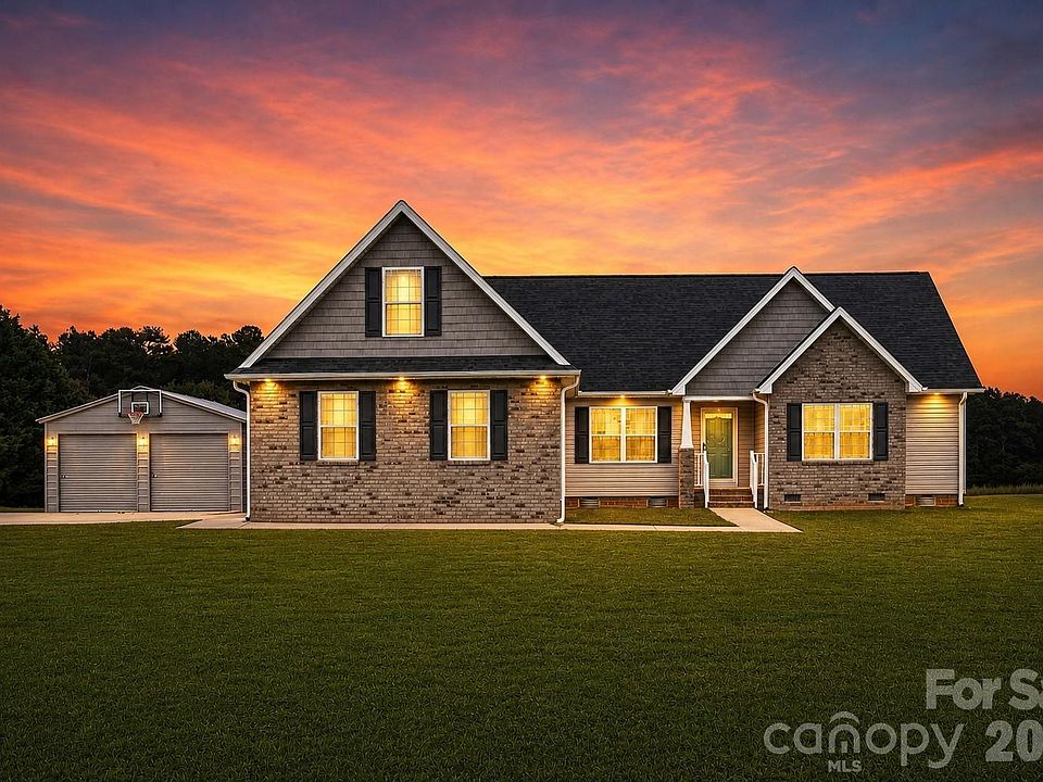 1st image of 879 Doggett Rd