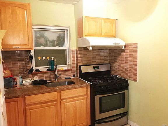 5th image of 4212 Elbertson St