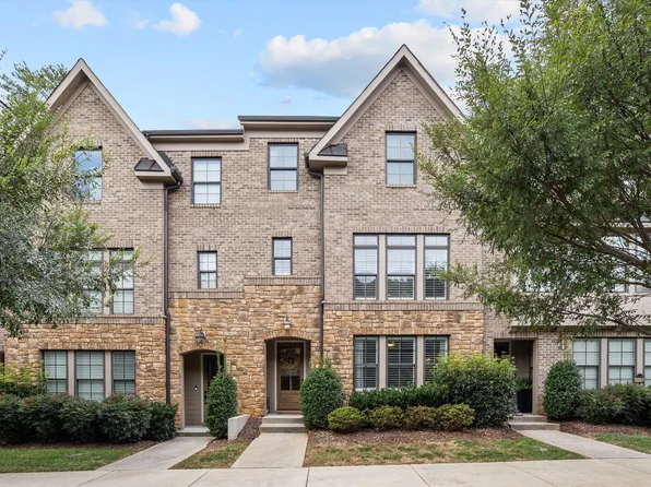 1607 Wooster St, Raleigh, NC 27607